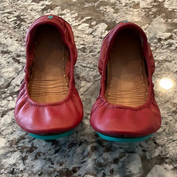 Tieks Red Size 7 - Picture 2 of 5